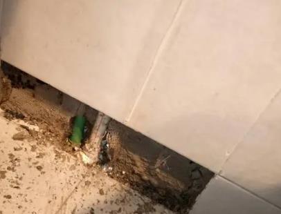 横县楼顶漏水维修公司分享下修复水管漏水的几种小方法